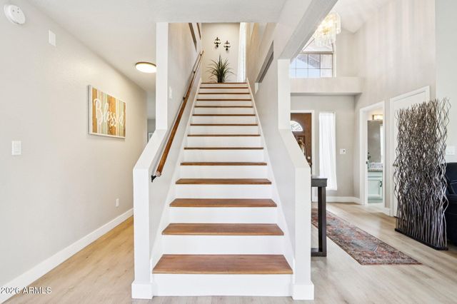 19209 N 6TH Street, Phoenix, AZ 85024