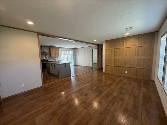 15161 Moffett Road, Wilmer, AL 36587