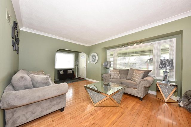 2809 N 38th STREET, Milwaukee, WI 53210