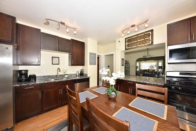 2809 N 38th STREET, Milwaukee, WI 53210