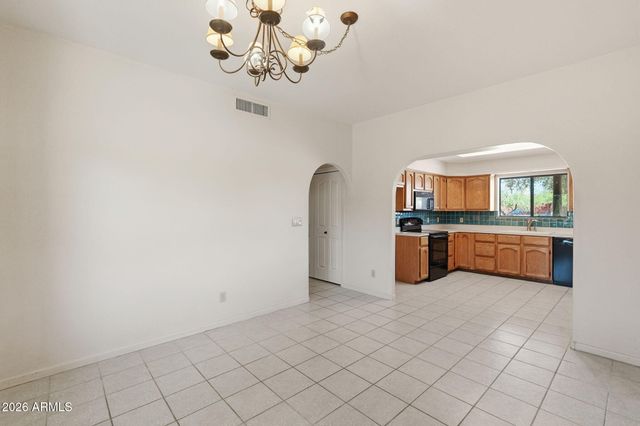 2630 W IRVINE Road, Phoenix, AZ 85086