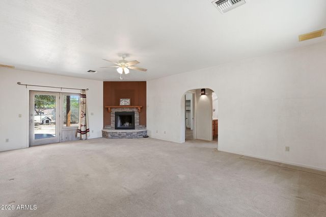 2630 W IRVINE Road, Phoenix, AZ 85086