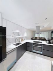 605 Oaks Drive 307, Pompano Beach, FL 33069