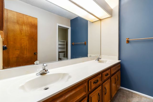 7634 Tippit Trl, San Antonio, TX 78240