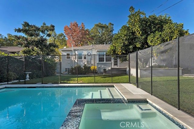 626 Roselli, Burbank, CA 91501