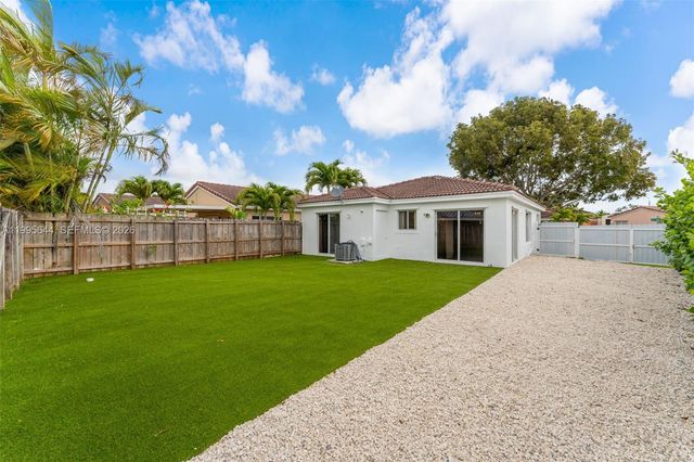 17570 SW 142nd Court, Miami, FL 33177