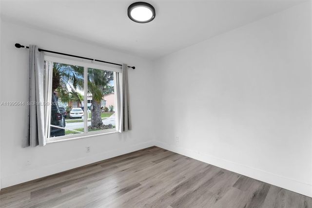 17570 SW 142nd Court, Miami, FL 33177