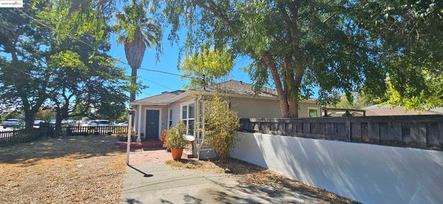 3195 Willow Pass Rd, Concord, CA 94519
