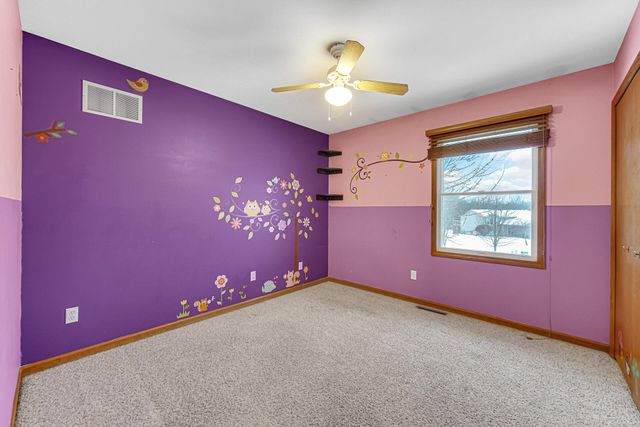 515 Tamarack Trail, Hebron, IN 46341