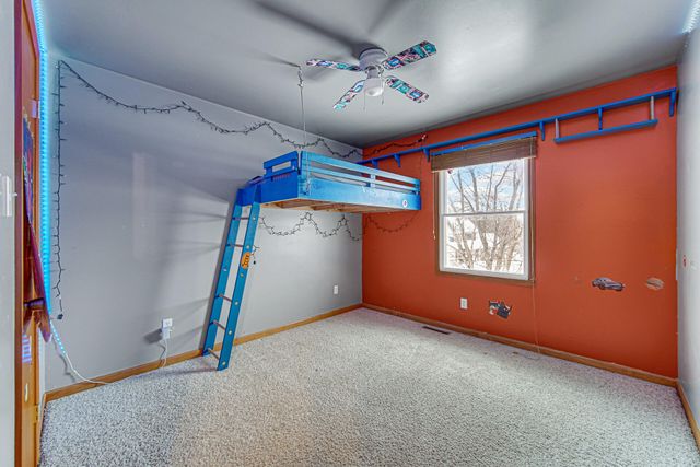 515 Tamarack Trail, Hebron, IN 46341