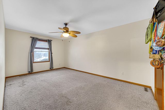 515 Tamarack Trail, Hebron, IN 46341