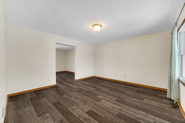 515 Tamarack Trail, Hebron, IN 46341