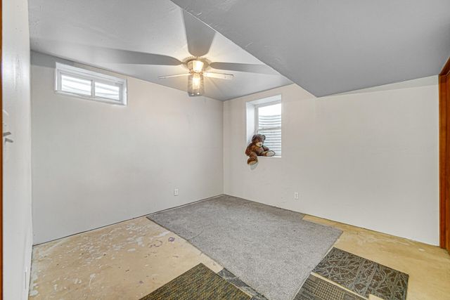 515 Tamarack Trail, Hebron, IN 46341