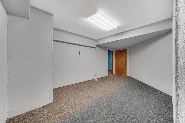 515 Tamarack Trail, Hebron, IN 46341