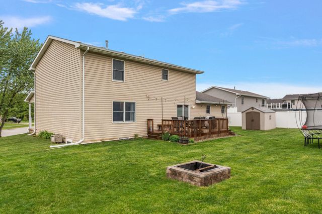 515 Tamarack Trail, Hebron, IN 46341