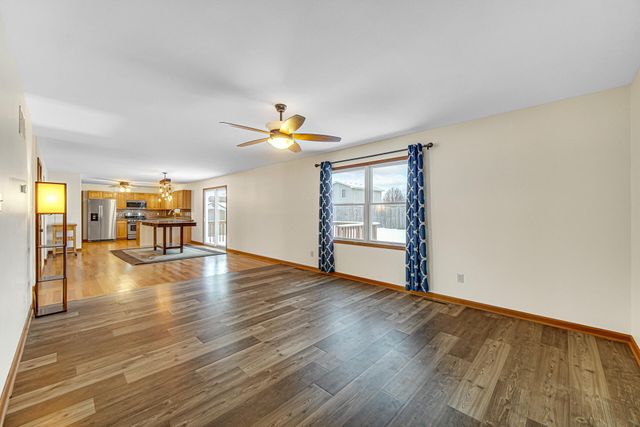 515 Tamarack Trail, Hebron, IN 46341