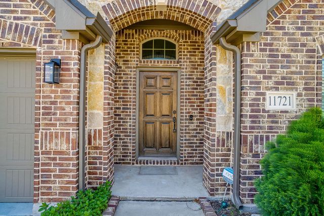11721 Pistachio Trail, Fort Worth, TX 76108