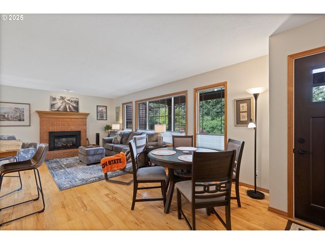 16355 Ne LEANDER Dr, Sherwood, OR 97140