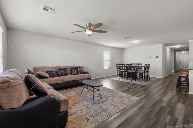 10445 Margarita Loop, Converse, TX 78109