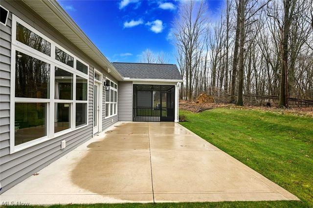 2080 Hawthorn Court, Green, OH 44720