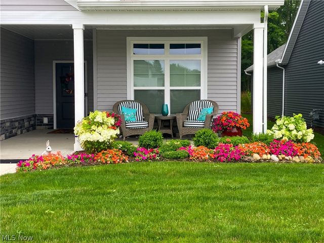 2080 Hawthorn Court, Green, OH 44720