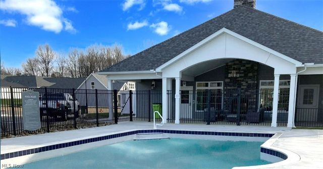 2080 Hawthorn Court, Green, OH 44720