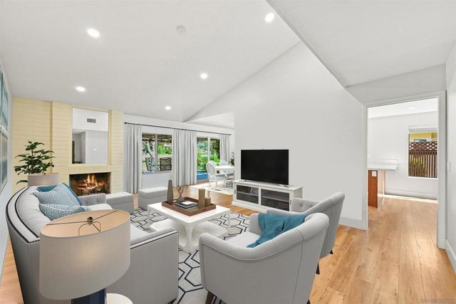 12977 Camino Emparrado, San Diego, CA 92128