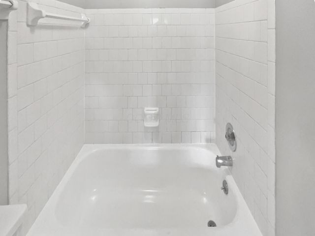 1813 Worthington Run Drive, A, Columbus, OH 43235