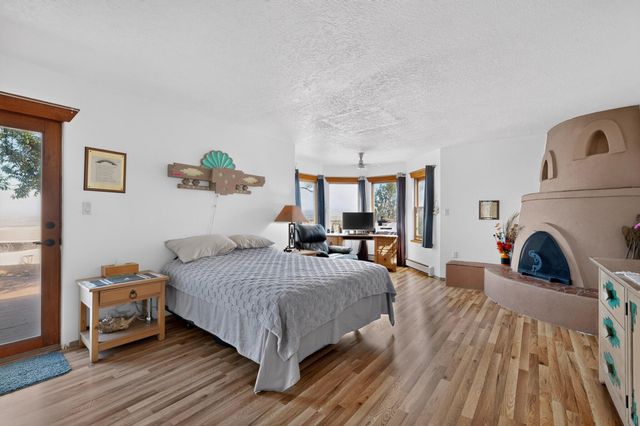 47 Yucca Lane, Placitas, NM 87043