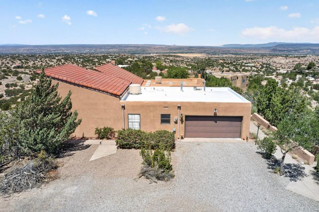 47 Yucca Lane, Placitas, NM 87043