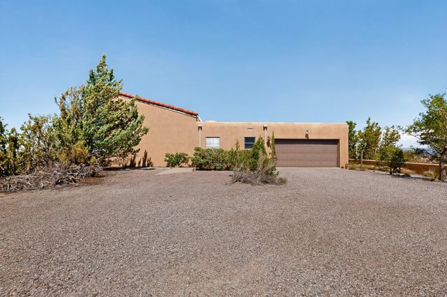 47 Yucca Lane, Placitas, NM 87043