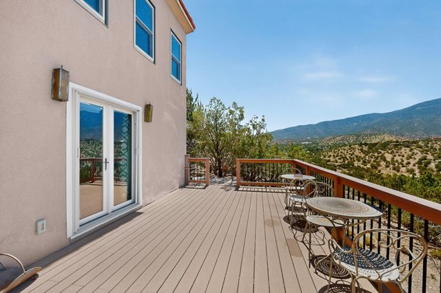 47 Yucca Lane, Placitas, NM 87043
