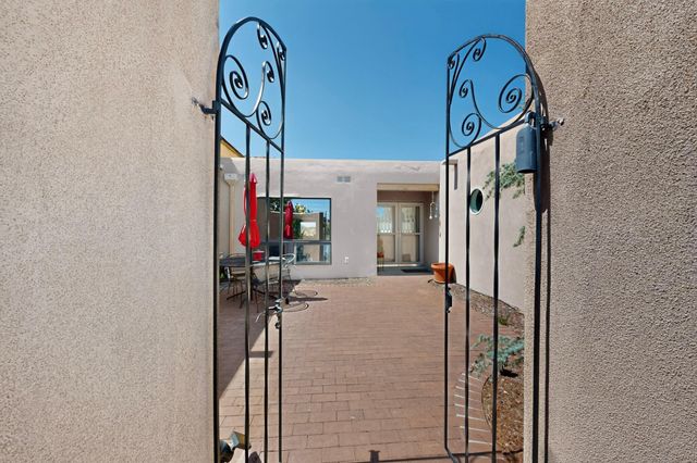 47 Yucca Lane, Placitas, NM 87043