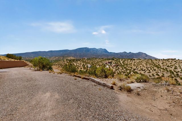 47 Yucca Lane, Placitas, NM 87043