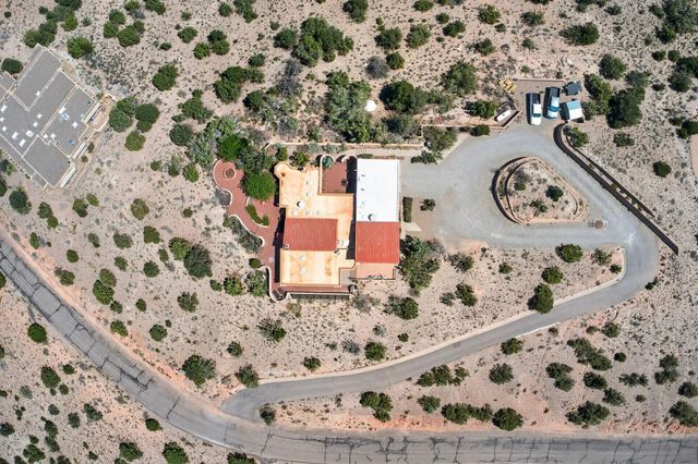 47 Yucca Lane, Placitas, NM 87043