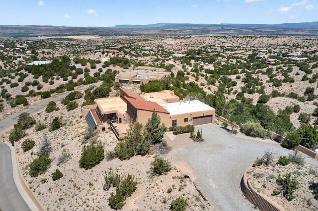 47 Yucca Lane, Placitas, NM 87043
