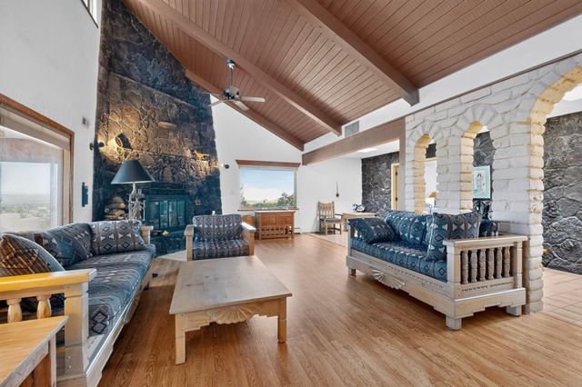 47 Yucca Lane, Placitas, NM 87043