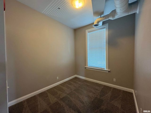 730 Main St Apt 203, Peoria, IL 61602