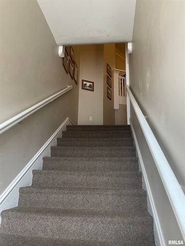730 Main St Apt 203, Peoria, IL 61602