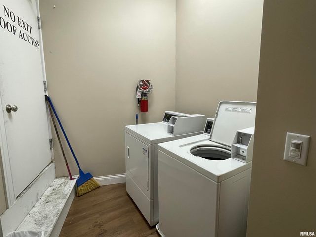 730 Main St Apt 203, Peoria, IL 61602