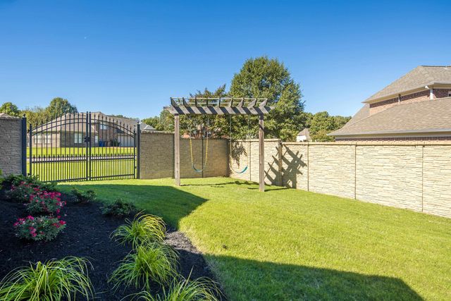 10180 IVY OAK LN, Lakeland, TN 38002