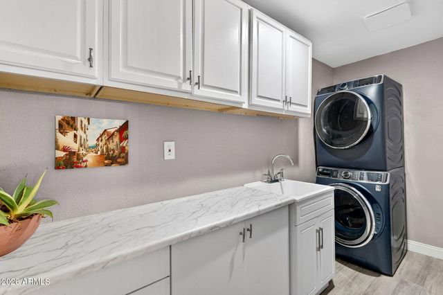 1615 N SUNSET Drive, Tempe, AZ 85288