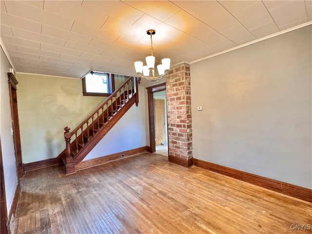 16 Orchard Avenue, Auburn, NY 13021