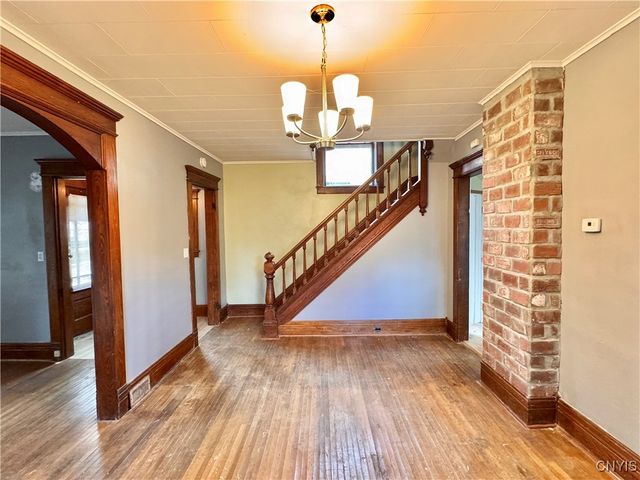 16 Orchard Avenue, Auburn, NY 13021