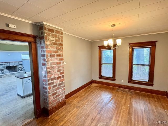 16 Orchard Avenue, Auburn, NY 13021