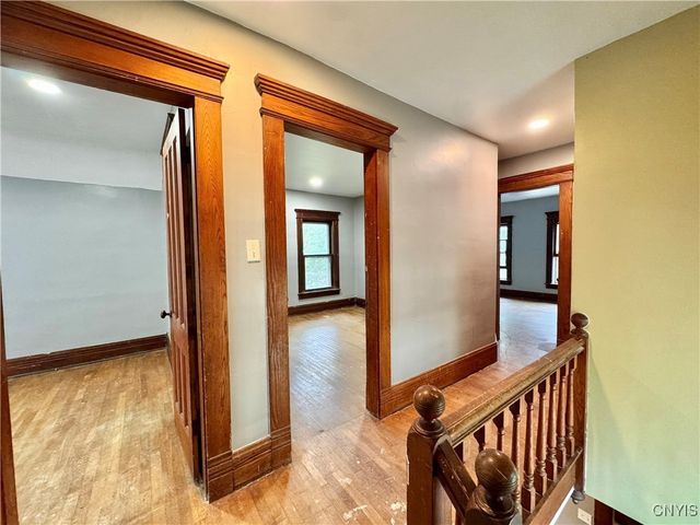 16 Orchard Avenue, Auburn, NY 13021