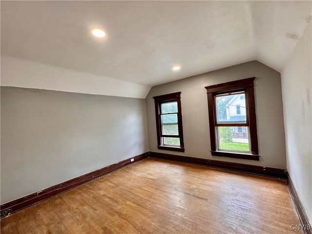 16 Orchard Avenue, Auburn, NY 13021