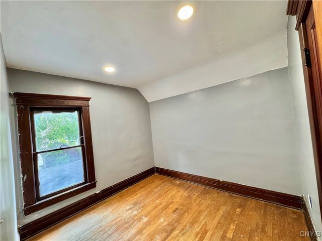 16 Orchard Avenue, Auburn, NY 13021