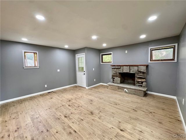 16 Orchard Avenue, Auburn, NY 13021