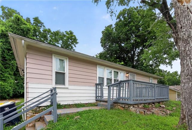 7418 Bales Avenue, Kansas City, MO 64132